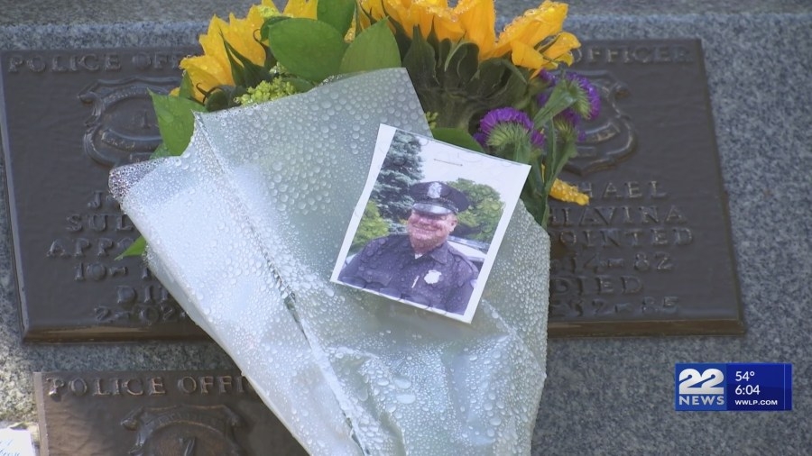 Springfield police officer remembered for heroic act