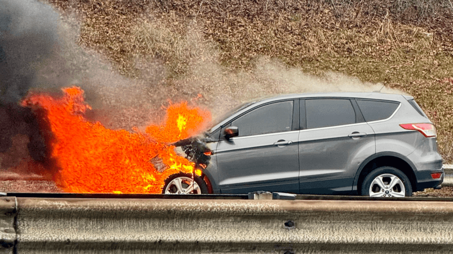 Springfield crews work to put out car fire on I-291 west