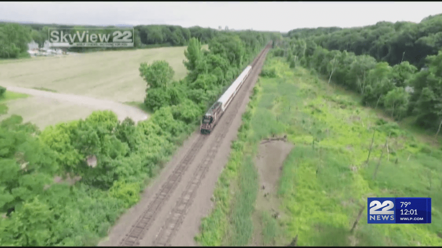 Palmer residents push to keep rail station downtown