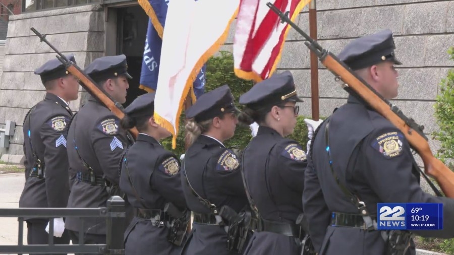 Memorial service pays tribute and honors Springfield's fallen heroes