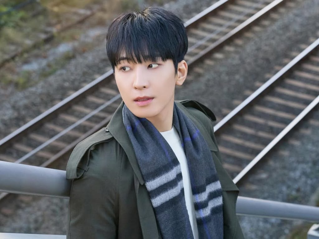SEVENTEEN's Wonwoo enlists in military on 3 April