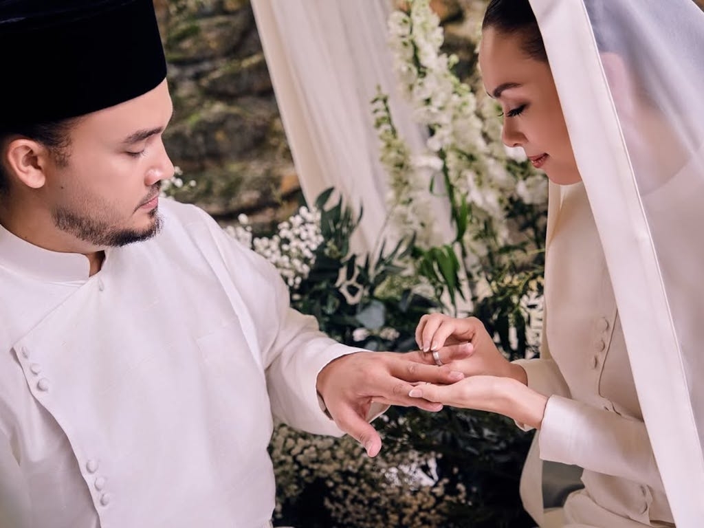 Sally got her Fitton: Siti Saleha weds fashion designer Joshua Fitton