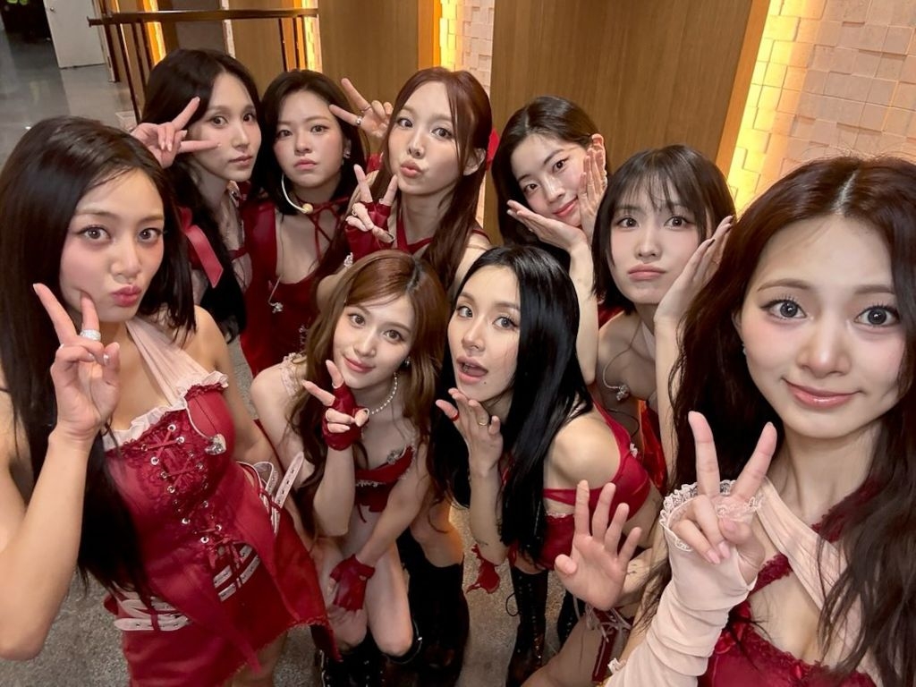 TWICE reveals list of cities for upcoming tour