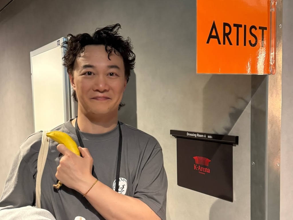 Eason Chan pokes fun at death hoax