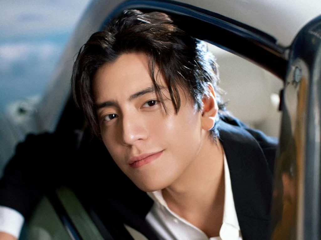 Darren Wang charged over plans for military evasion