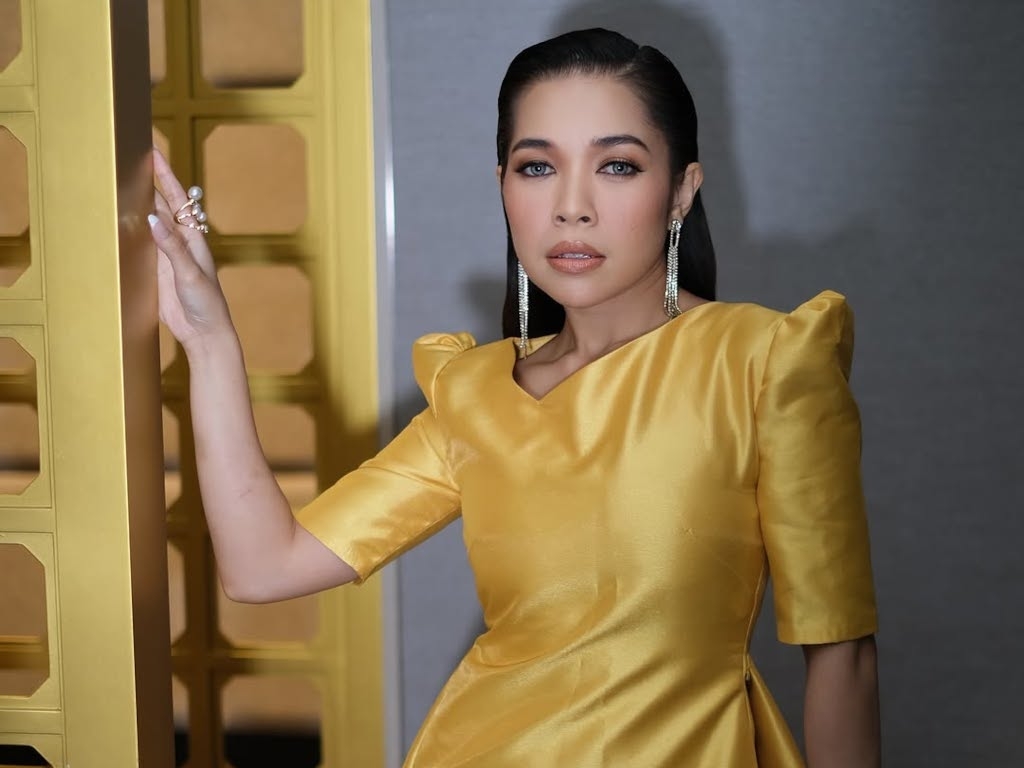 Nadeera is not the singer arrested for suspicion of immoral activity