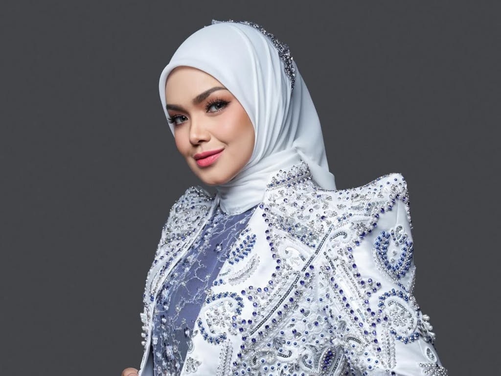 Siti Nurhaliza grateful at her song being selected for "The King's Music Room" on Apple Music