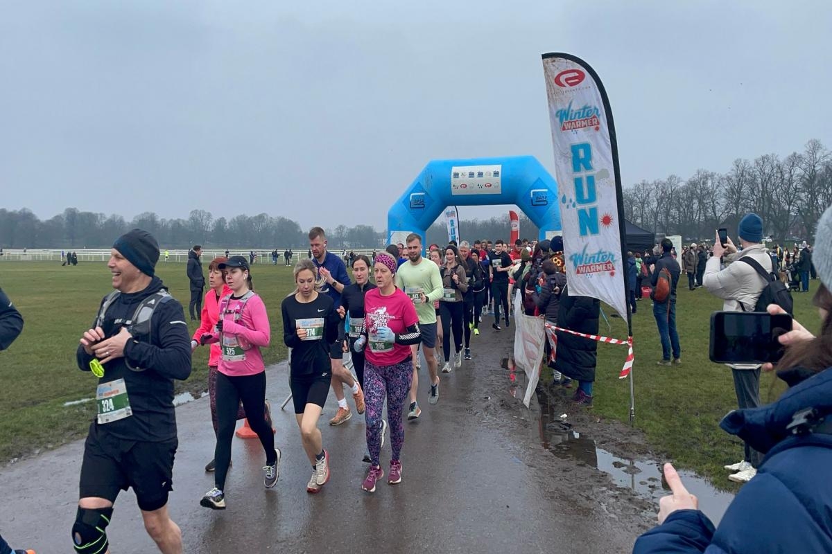 WATCH: Runners return to Knavesmire for first charity race