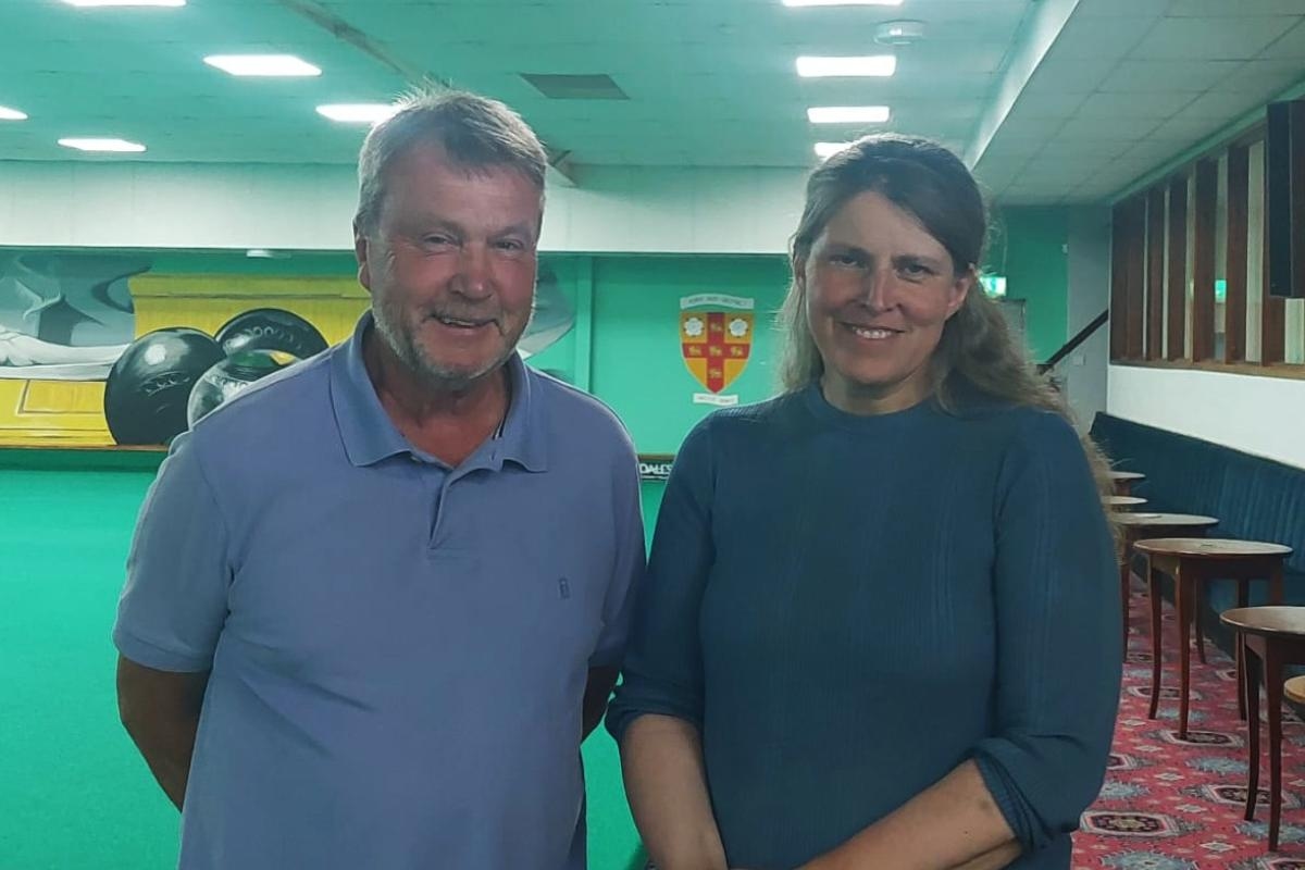 Rachael Maskell pays visit to York and District Indoor Bowls Club