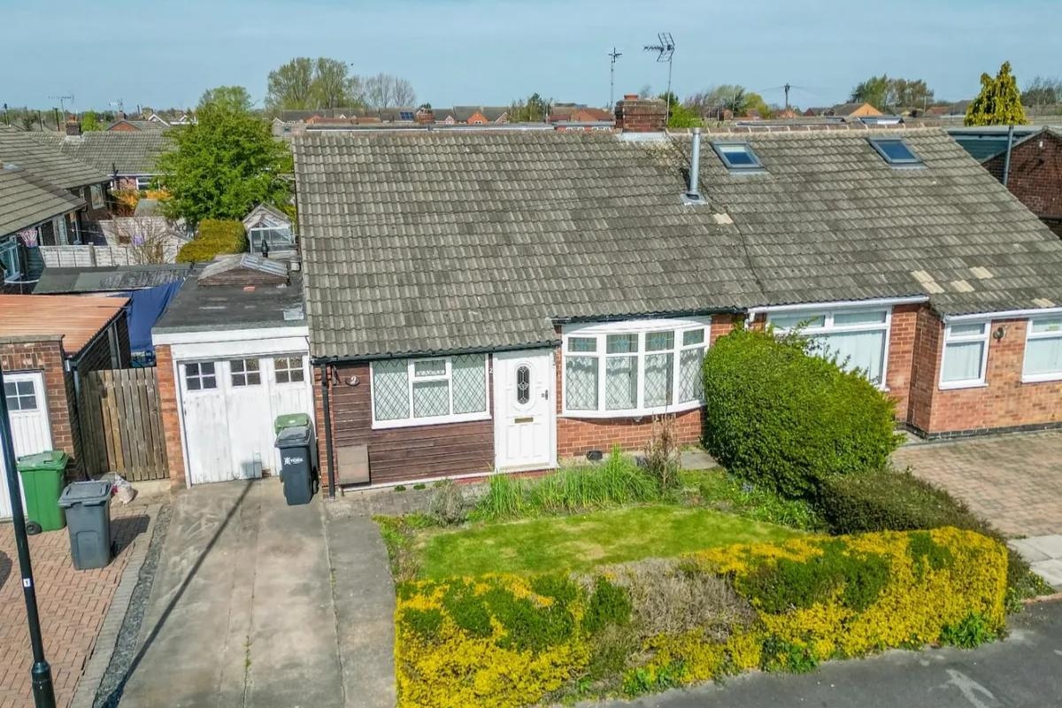 Three-bedroom dormer bungalow in Rawcliffe for sale for £265,000