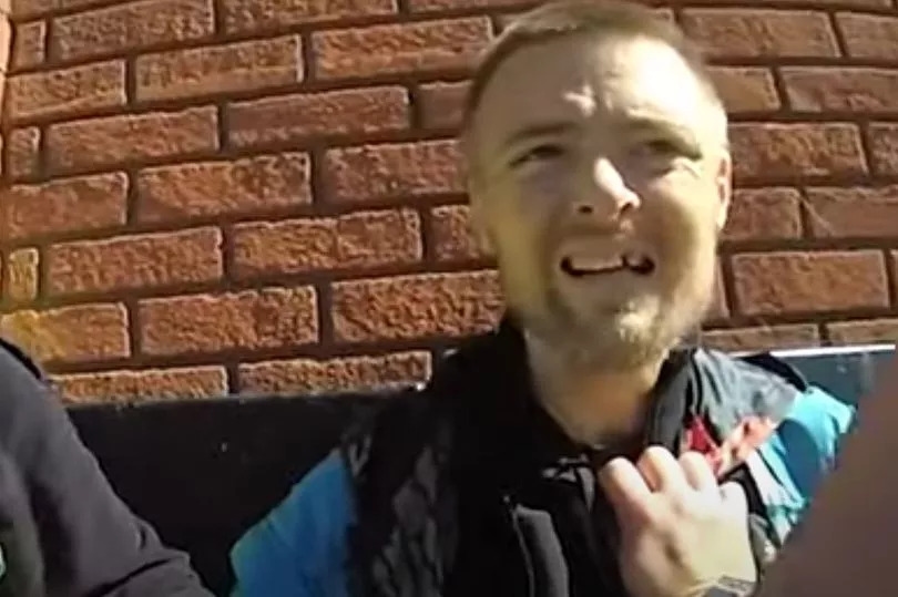 Moment police catch dealer with more than £1,700 of drugs
