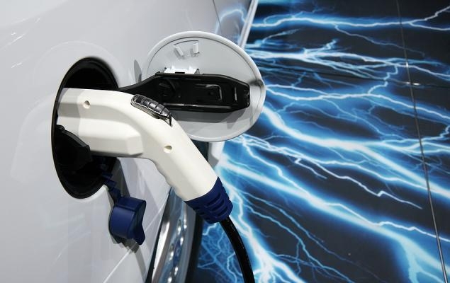 EV Roundup: TSLA China Sales Keep Falling, NIO Q1 Loss Widens & More