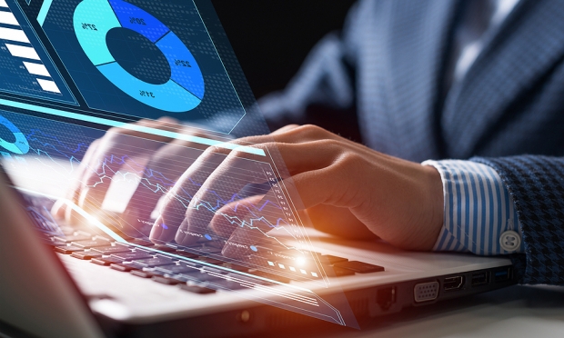 Should You Buy, Sell, or Hold UiPath Stock Before Q1 Earnings?