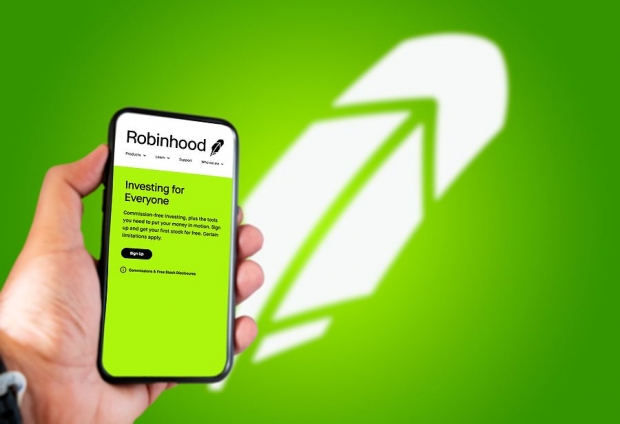 Robinhood's Global Push: Is Now the Time to Buy HOOD Shares?