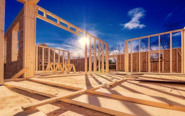 TOL's Earnings Estimate Are Headed Higher: Should You Buy or Wait?