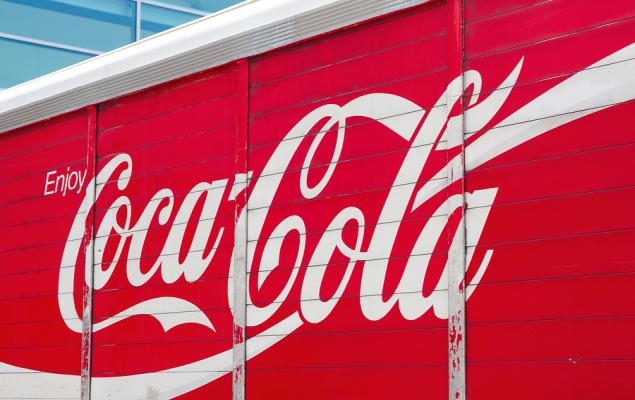 Coca-Cola Pre-Q1 Earnings: Do Positive Business Trends Suggest a Buy?