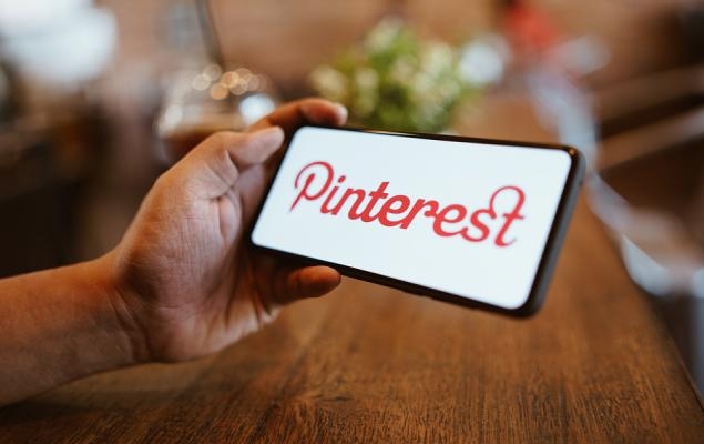 Pinterest Rides on Solid Customer Growth: Will the Uptrend Continue?