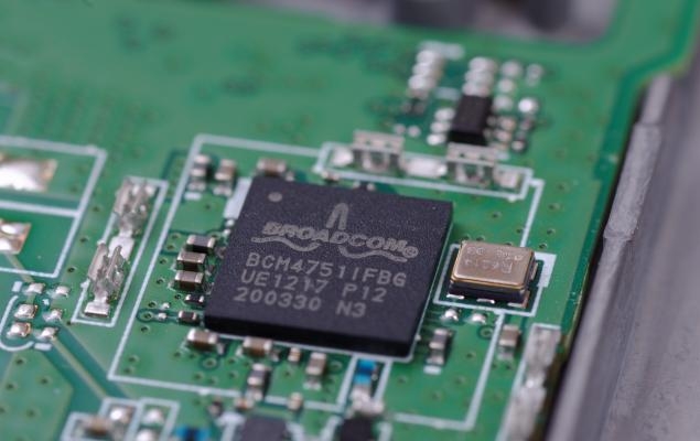 Is Broadcom Stock a Smart Buy Before Q2 Earnings Report?