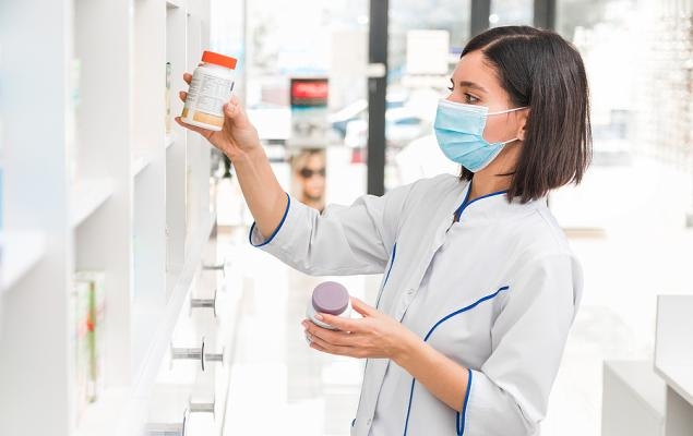 AstraZeneca Stock Declines 6% in 3 Months: Time to Buy the Dip?