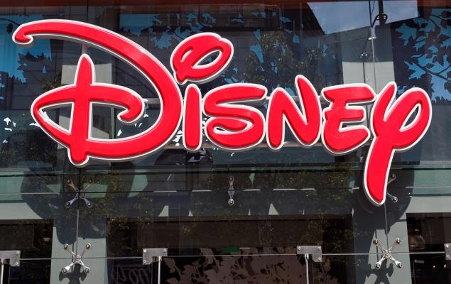 Disney vs. Warner Bros. Discovery: Which Media Titan is a Stronger Pick?