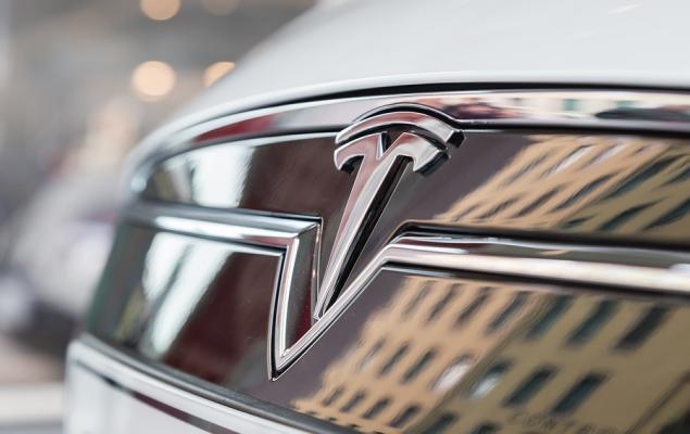 Tesla Q2 Earnings Surpass Expectations, Revenues Decline Y/Y