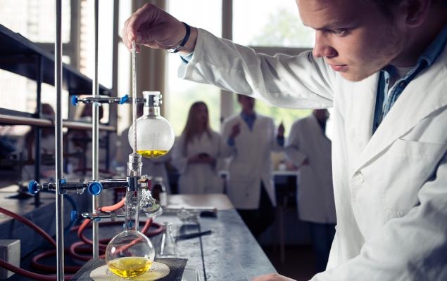 3 Medical Stocks to Watch as Q2 Earnings Approach: ABT, JNJ, NVS