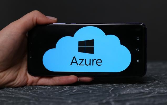 Beat the Market Blues With These Leading Cloud Computing Stocks