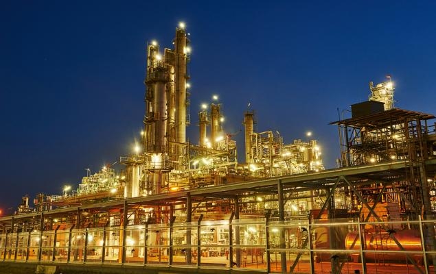 EPD vs. KMI: A Closer Look at Which Midstream Stock Has the Edge