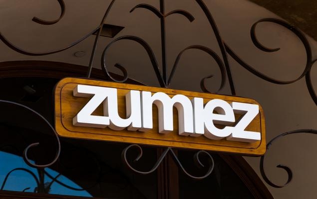 ZUMZ Posts Wider-Than-Expected Q1 Loss, 5.5% Y/Y Rise in Comps