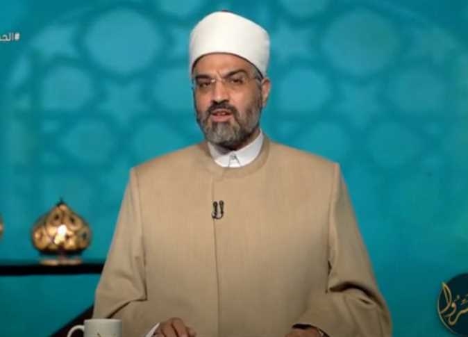 عمرو الورداني يحذر من تحول الأخلاق لـ«سوق نخاسة على السوشيال» (فيديو)