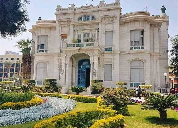تجارة عين شمس تطلق أول بكالوريوس لتكنولوجيا البنوك بالتعاون مع المركزي والمعهد المصرفي
