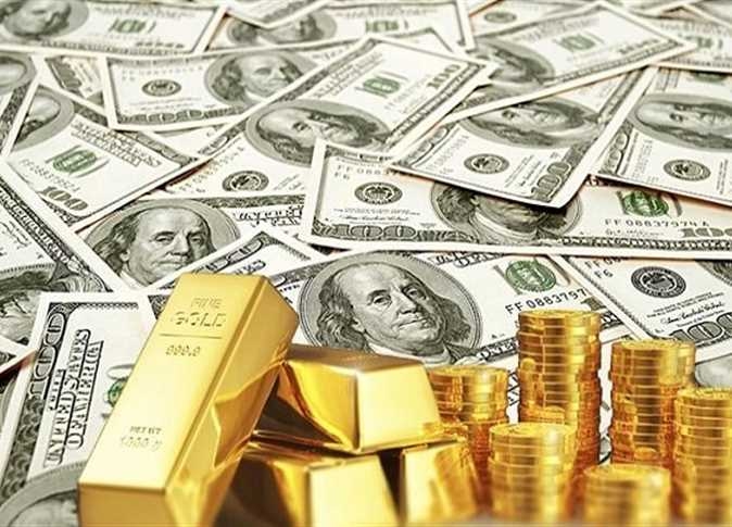 سعر الذهب اليوم عالميا يتراجع رغم التوترات التجارية.. والدولار يواصل الضغط