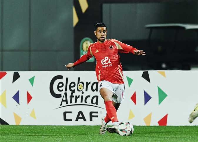 مأزق الراتب يجدد أزمة رحيل رضا سليم عن جدران القلعة الحمراء
