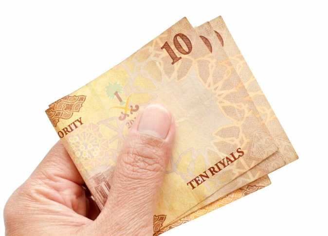 بكم سعر الريال السعودي والدرهم الإماراتي اليوم الخميس 24-7-2025 في إجازة البنوك؟
