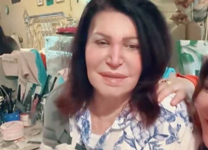 أزمة صحية طارئة.. القصة الكاملة لـ محنة نجوى فؤاد: بدأت باستغاثة وانتهت بزيارة ودية من «الممثلين»