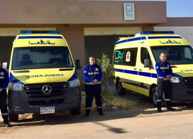 بينهم طفل.. إصابة 4 أشخاص في حادث انقلاب سيارة ملاكي بـ طريق رأس غارب الشيخ فضل