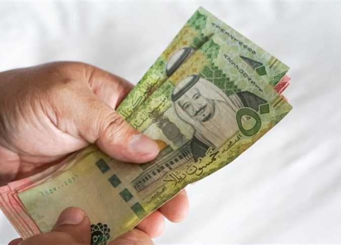 تراجع سعر الريال السعودي أمام الجنيه اليوم الأحد 10-8-2025 صباحًا (مستهل التداولات)
