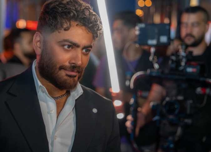 تامر حسني يطرح أحدث أغانيه «حبيبي تقلان» من ألبوم «لينا ميعاد» (فيديو)