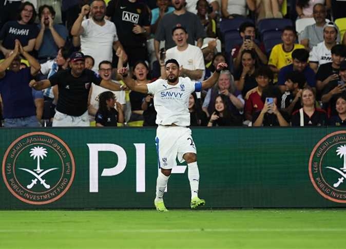 سجل هدفًا رائعًا.. سالم الدوسري أفضل لاعب في لقاء الهلال ضد باتشوكا (فيديو)