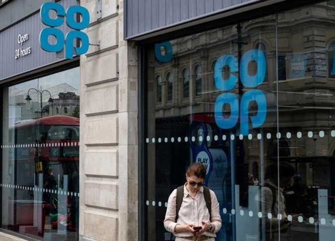 بينها 5 دول عربية.. سلسلة Co-op تحظر استيراد بضائع من 17 دولة بسبب سجلها في حقوق الإنسان