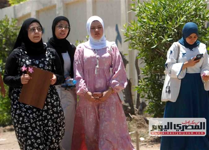 مراجعة ليلة الامتحان في الرياضيات للجبر والفراغية للثانوية العامة 2025 (pdf)
