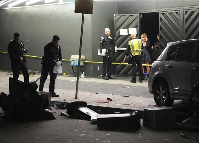 30 مصابا بحادث اصطدام سيارة بحشد غالبيته نساء في لوس أنجلوس بالولايات المتحدة