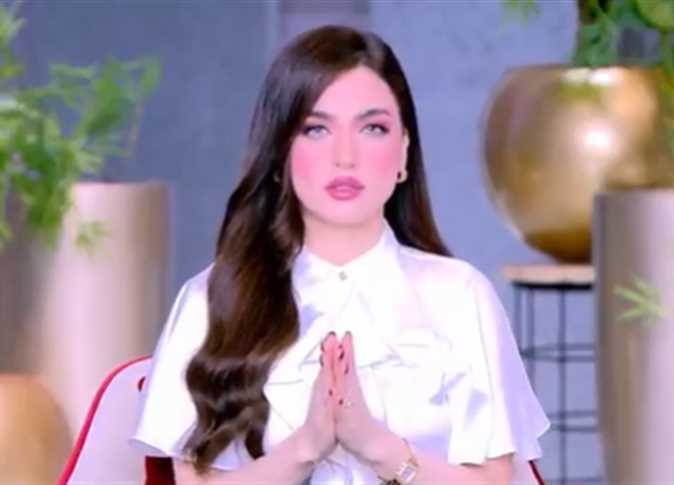 «زعبلة في الحياة وطلاق».. ياسمين عز تحذر السيدات من 3 أشهر في السنة (فيديو)