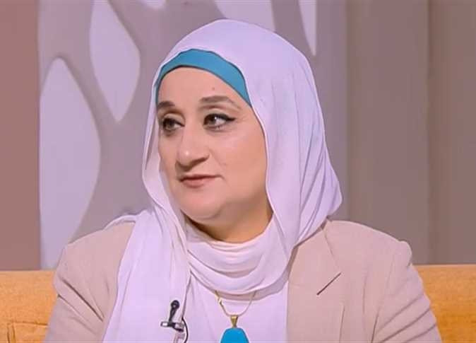 شقيقة أحمد حلمي: علاقتي به أعمق من الأخوة.. وأولادي يرونه أبًا وقدوة (فيديو)
