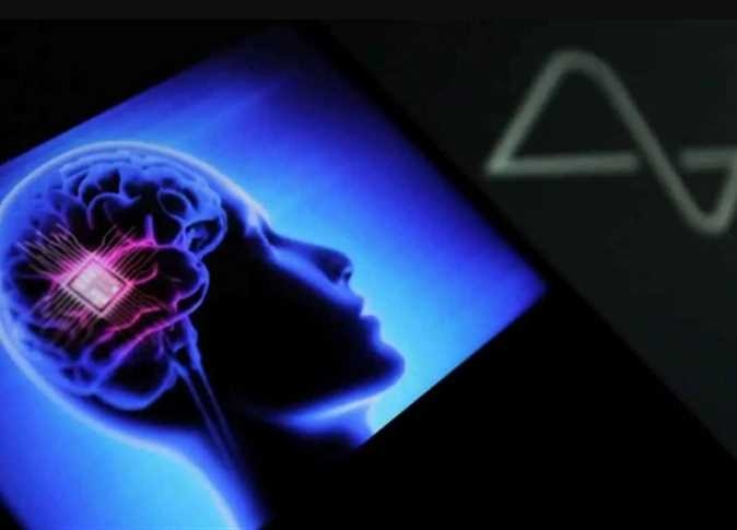 تُزرع في الدماغ.. باحثون يطورون شريحة تقرأ أفكار الإنسان وتحولها إلى نصوص