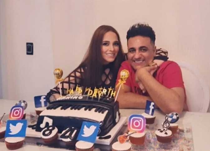 «كنت بفرح بالهدايا زي الأطفال».. أنوسة كوتة تستعيد ذكريات زوجها الراحل محمد رحيم في عيد ميلاده