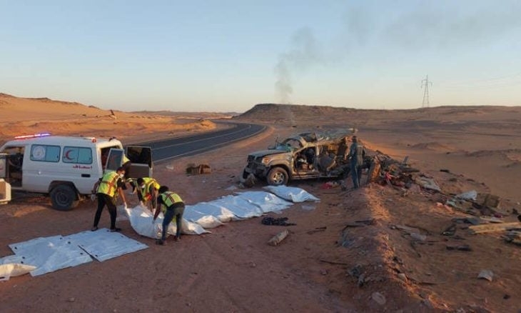 مصرع 11 مهاجراً سودانياً وسائق ليبي في حادث سير مروع بصحراء ليبيا