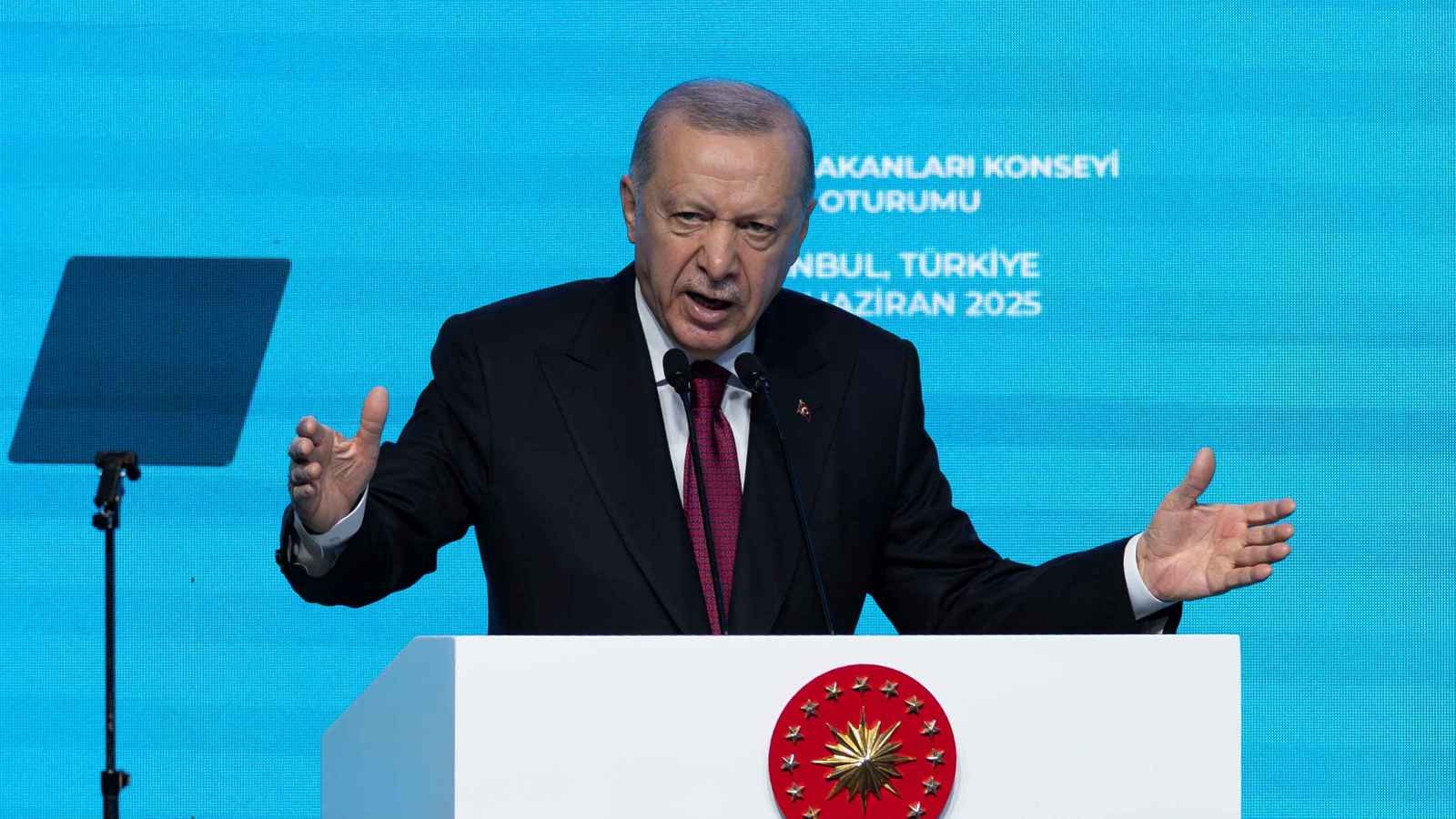 أردوغان يعلن فتح صفحة جديدة في تركيا مع تسليم أسلحة حزب العمال الكردستاني