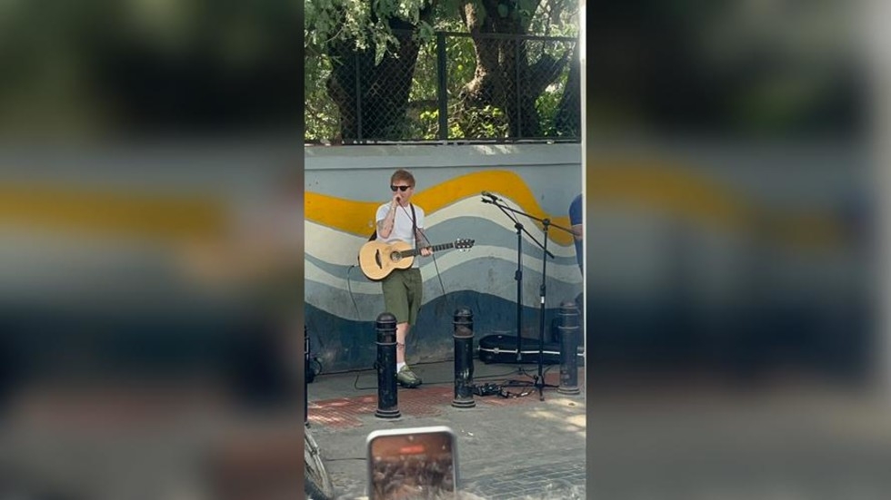 Indian cops unplug performance by Ed Sheeran
