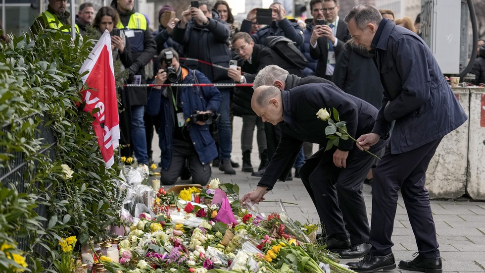 Mother and child die after Munich ‘extremist attack'